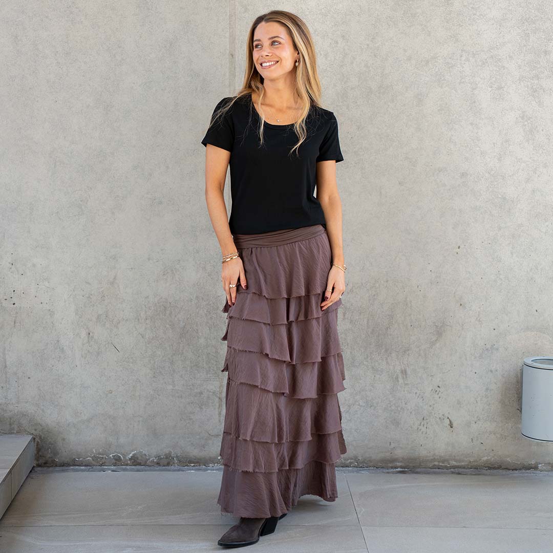 Falda Pili
