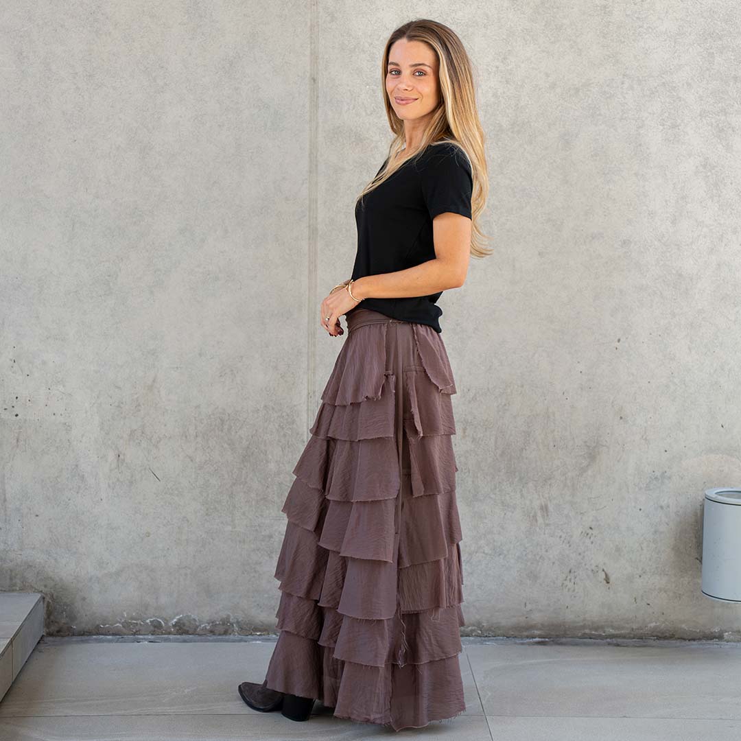 Falda Pili