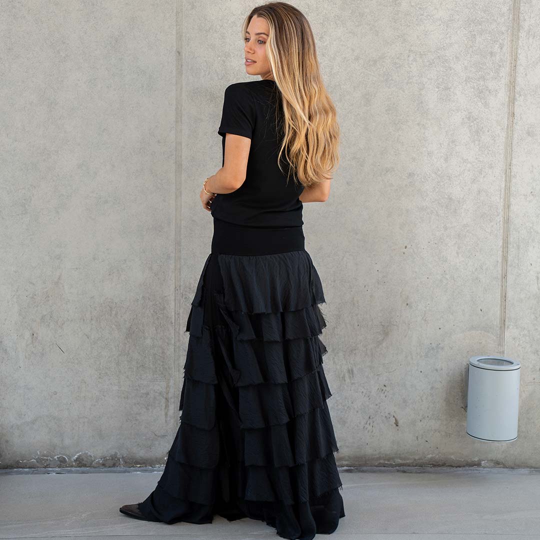 Falda Pili